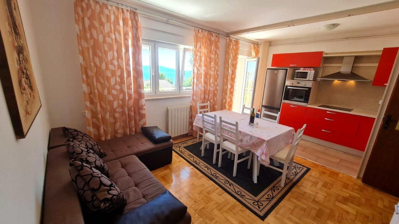Apartmens Adriana โนวีวีโนดอลสกี ภายนอก รูปภาพ