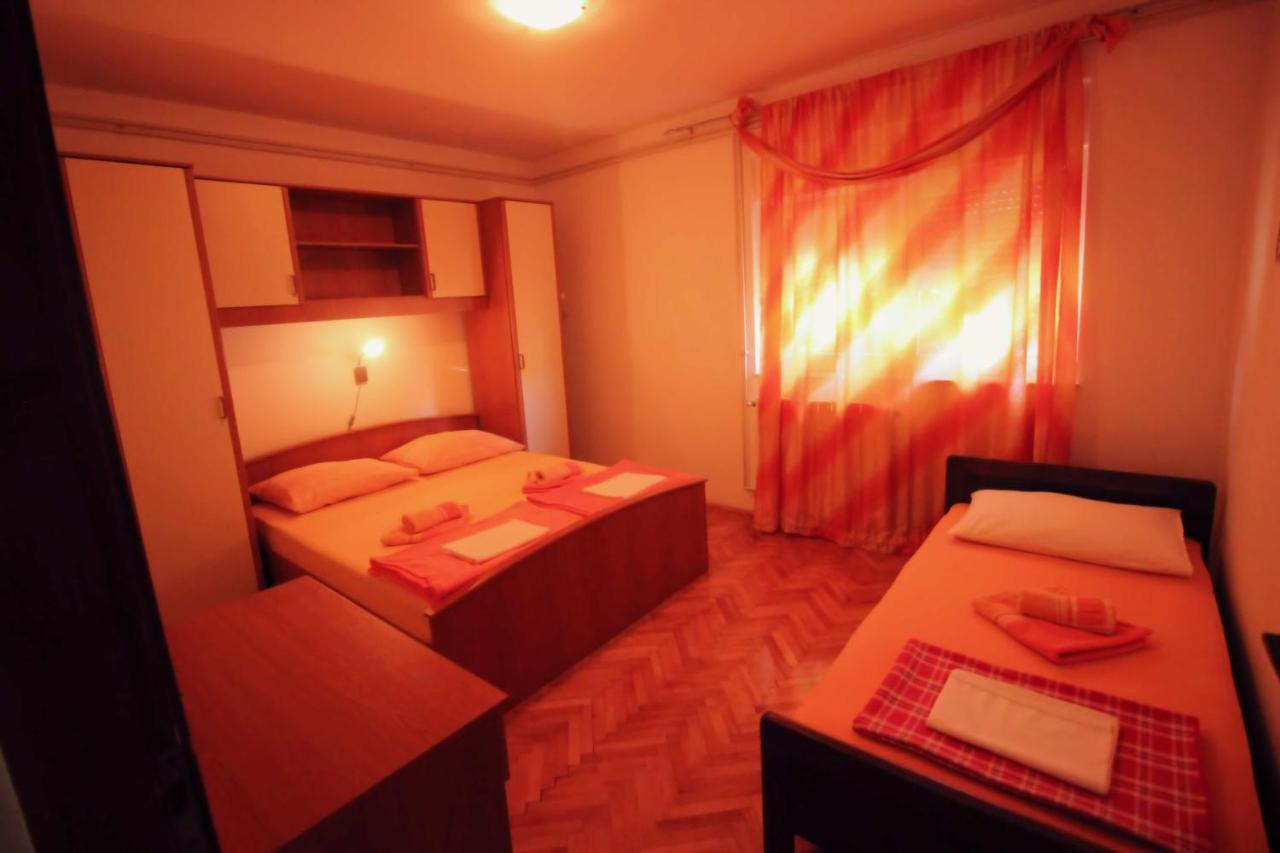 Apartmens Adriana โนวีวีโนดอลสกี ภายนอก รูปภาพ